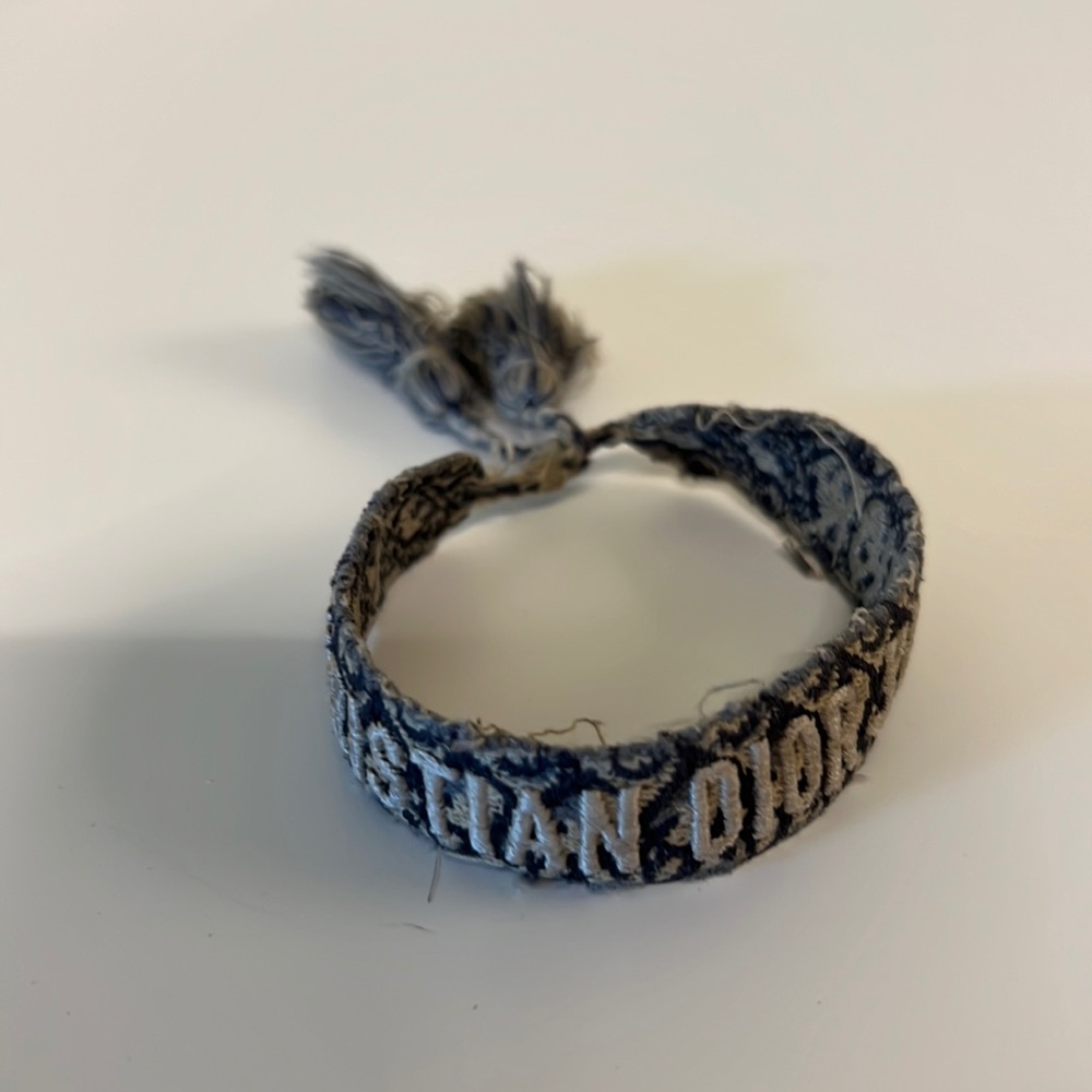 Dior friendship bracelet